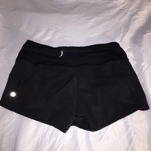 Lululemon shorts size 4